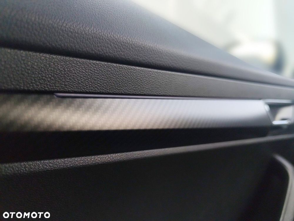 Skoda Karoq 2.0 TDI SCR 4x4 Sportline DSG - 27