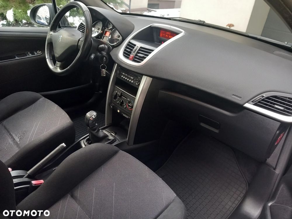 Peugeot 207 1.4 16V Presence - 10