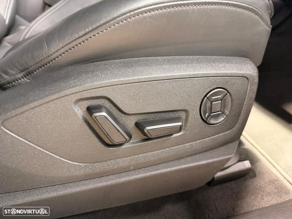 Audi e-tron 55 quattro S line - 15