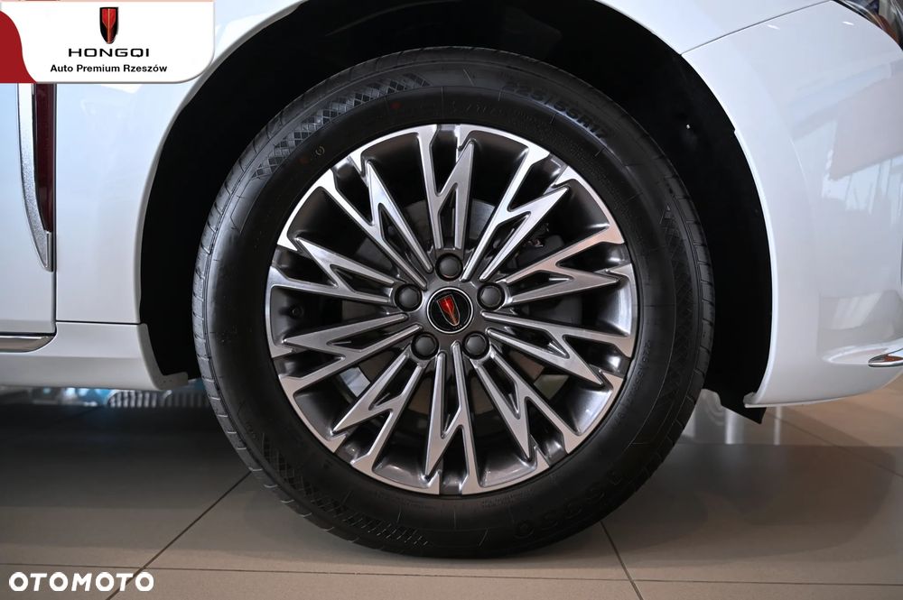 Hongqi H5 - 25