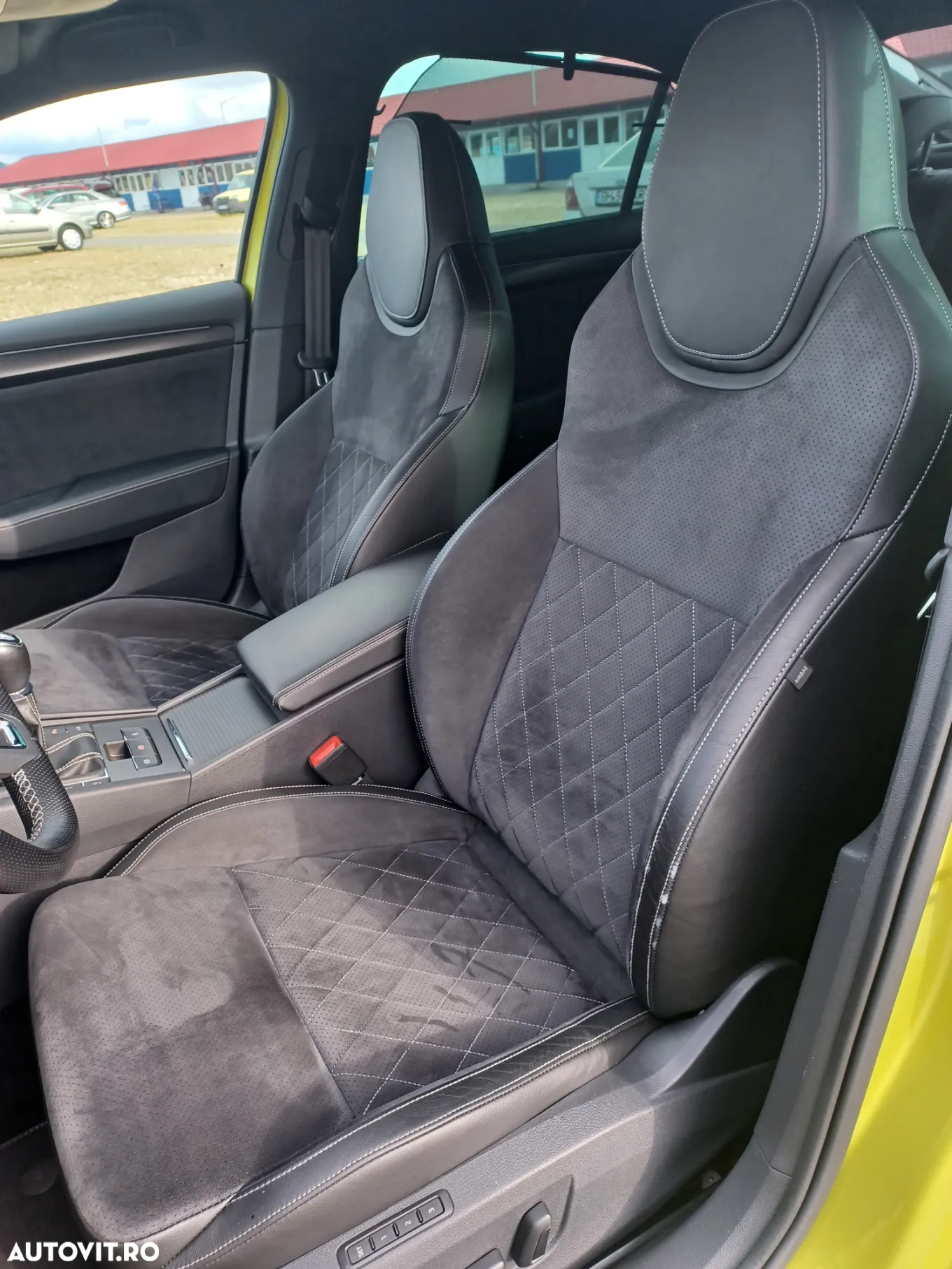 Skoda Superb 2.0 TDI Sportline - 10