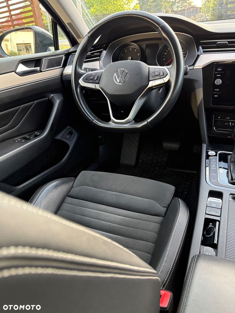 Volkswagen Passat 2.0 TSI Elegance DSG - 11