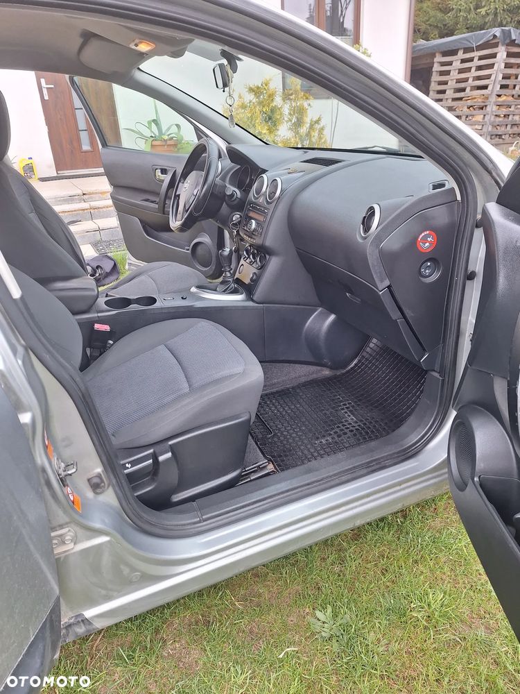 Nissan Qashqai 2.0 Visia - 11