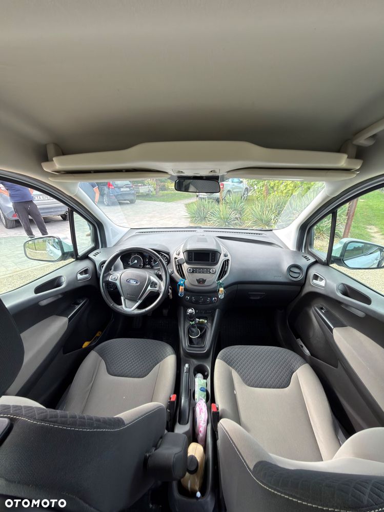 Ford Tourneo Courier - 6