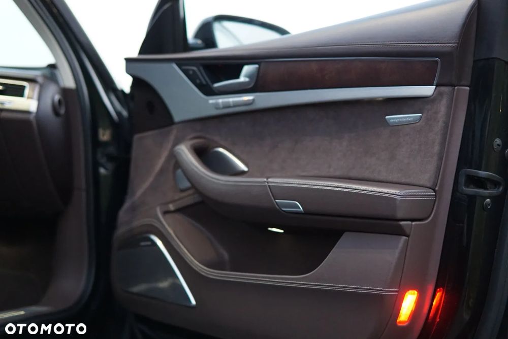 Audi A8 - 19