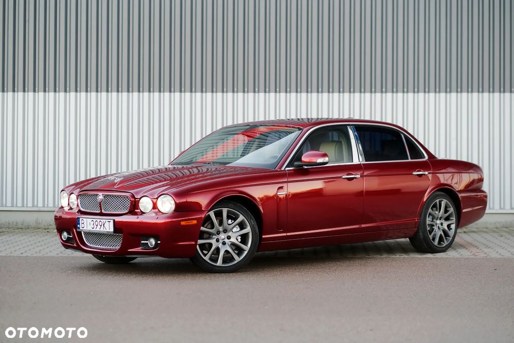 Jaguar XJ XJ8 4.2 LWB - 30