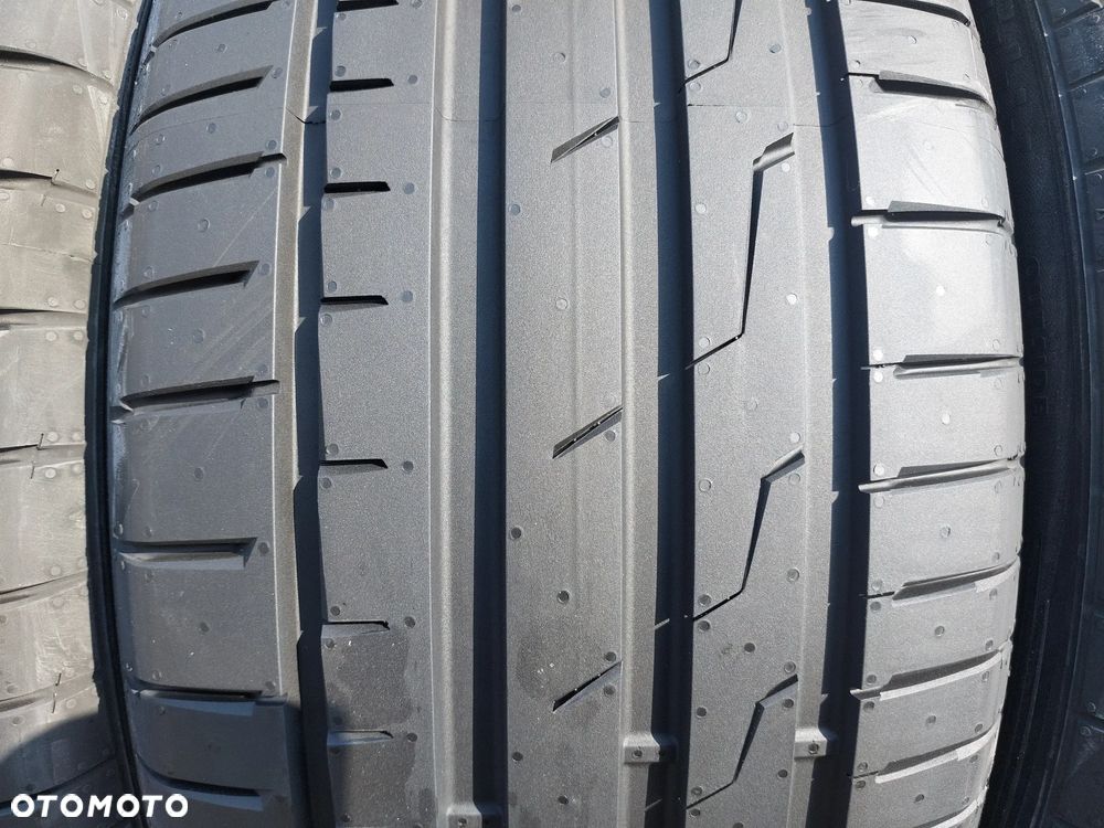 245/40 R19 98Y XL OPONY LETNIE ROADX RXMOTION DU71 DOT25 - 2