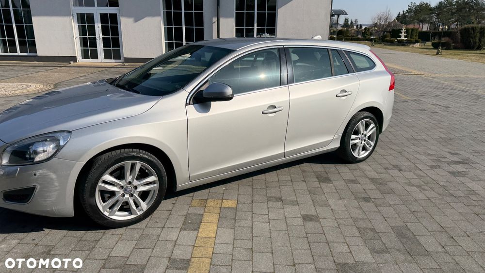 Volvo V60 T4 Edition - 13