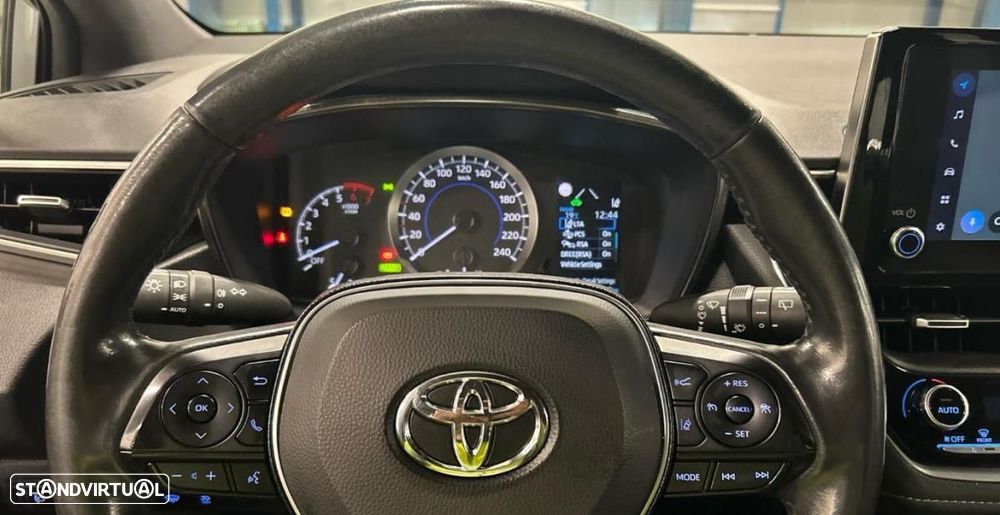 Toyota Corolla 1.8 Hybrid Active - 9