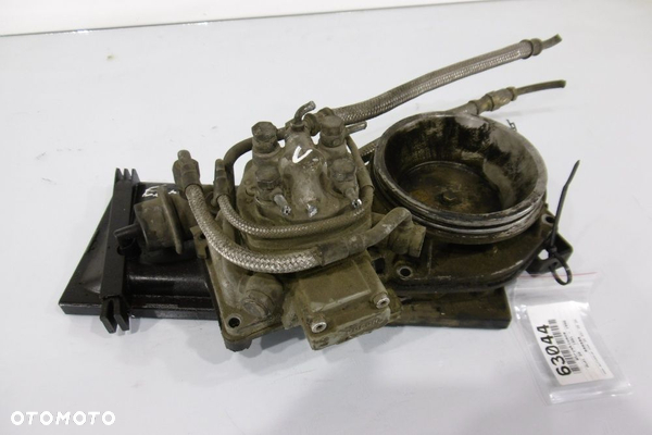 Przepływomierz objętościowy powietrza Audi 80