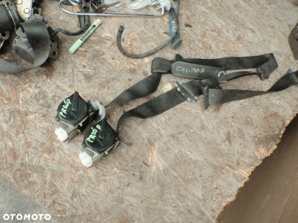 pas pasy zapięcie zapinka klamra  pas airbag opel calibra - 1