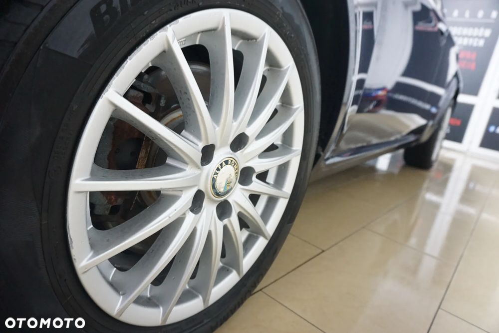 Alfa Romeo 159 1.9 JTDM 16V DPF Distinctive - 12