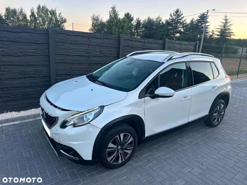 Peugeot 2008 PureTech 110 Stop&Start EAT6 Allure - 38