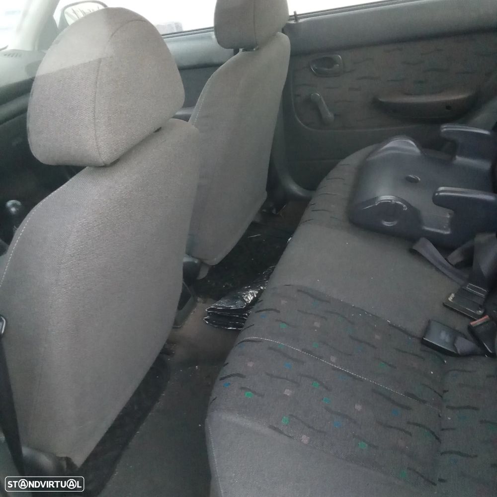 Hyundai Accent 1.3 Miles - 8