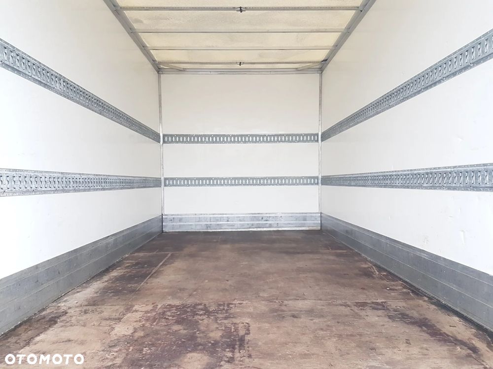 Iveco DAILY 8 EP KONTENER 4,15x2,22x2,21 KLIMA KRAJOWY 35S12 - 23