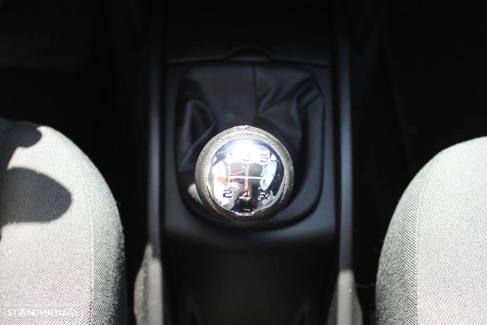 Peugeot 207 1.4HDI - 19