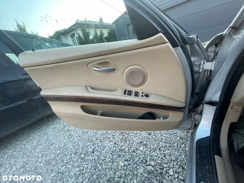 BMW Seria 3 ver-325i - 22