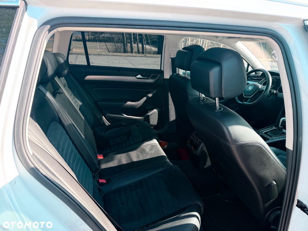 Volkswagen Passat - 18