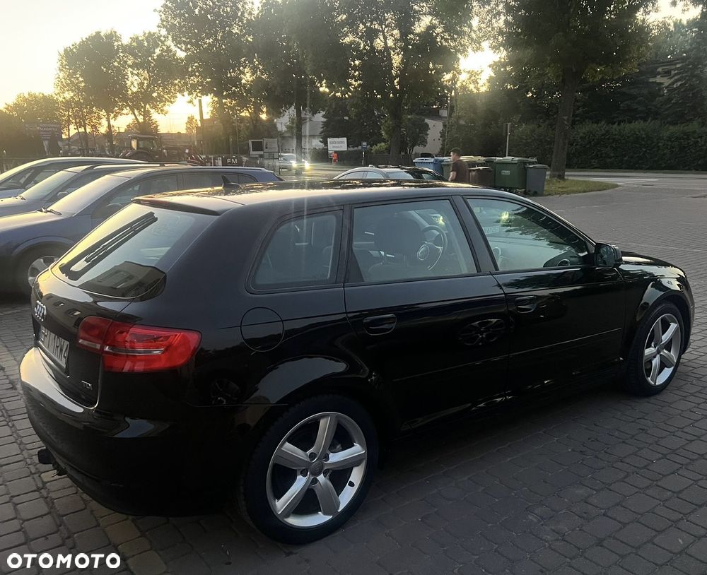 Audi A3 Sportback - 3