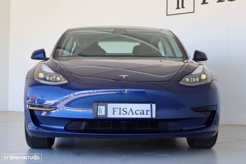 Tesla Model 3 - 3