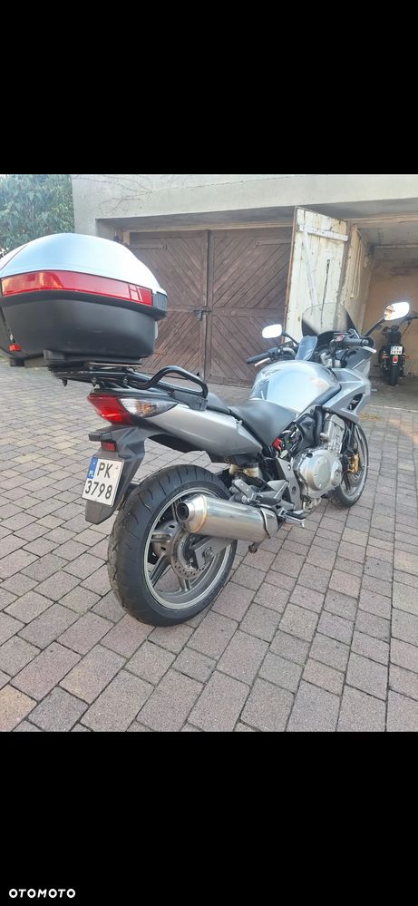 Honda CBF - 4