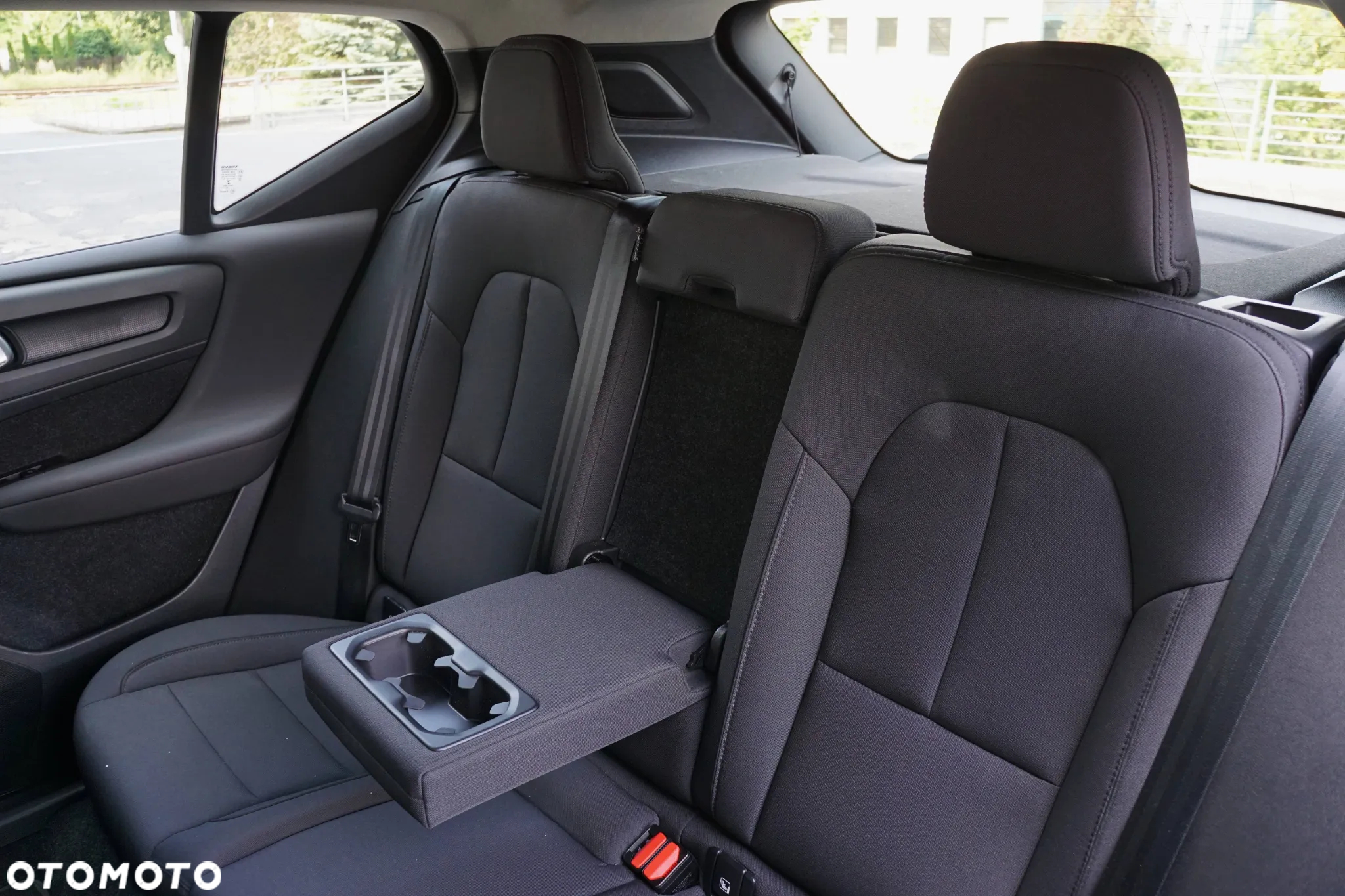 Volvo XC 40 T3 Momentum - 25