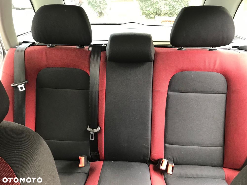 Skoda Fabia 1.4 16V Classic + - 8