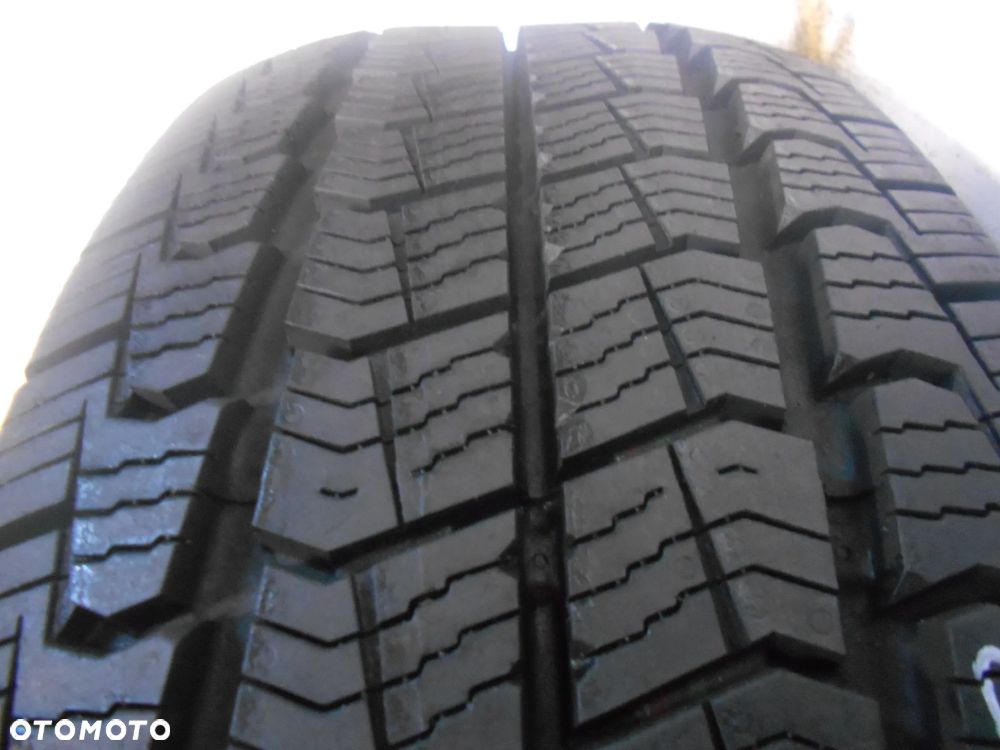 OPONA POJEDYNKA 215/65R16C TYFOON VAN 4 SEASON DOT 4224 9.5MM - 2