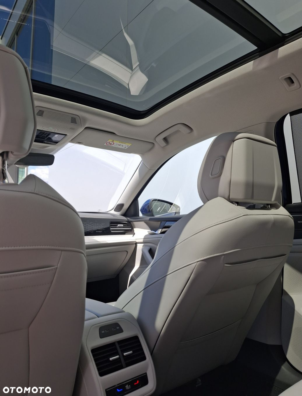 Volkswagen Passat 2.0 TDI SCR Elegance DSG - 28