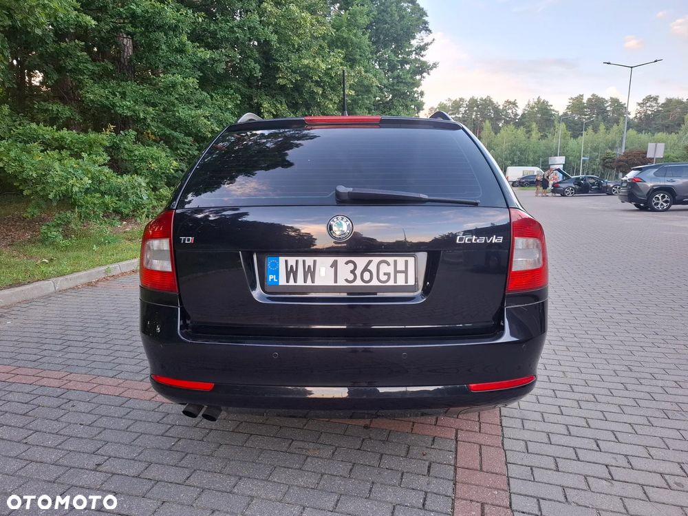 Skoda Octavia 2.0 TDI DPF Ambition DSG - 14