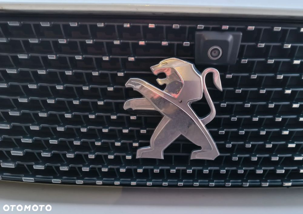 Peugeot 5008 PureTech 130 EAT8 Stop & Start GT - 33