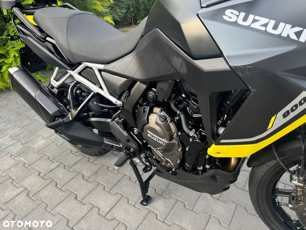 Suzuki V-STROM - 17