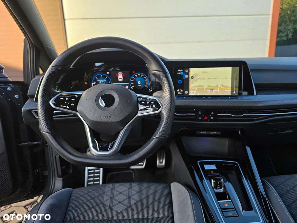 Volkswagen Golf Variant 2.0 TDI SCR DSG R-Line - 27