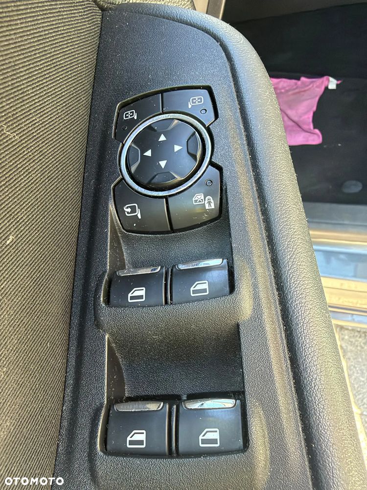 Ford S-Max - 14