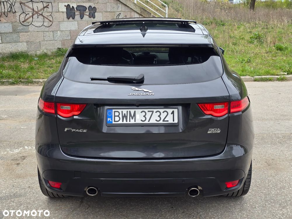 Jaguar F-Pace 30t AWD Prestige - 17