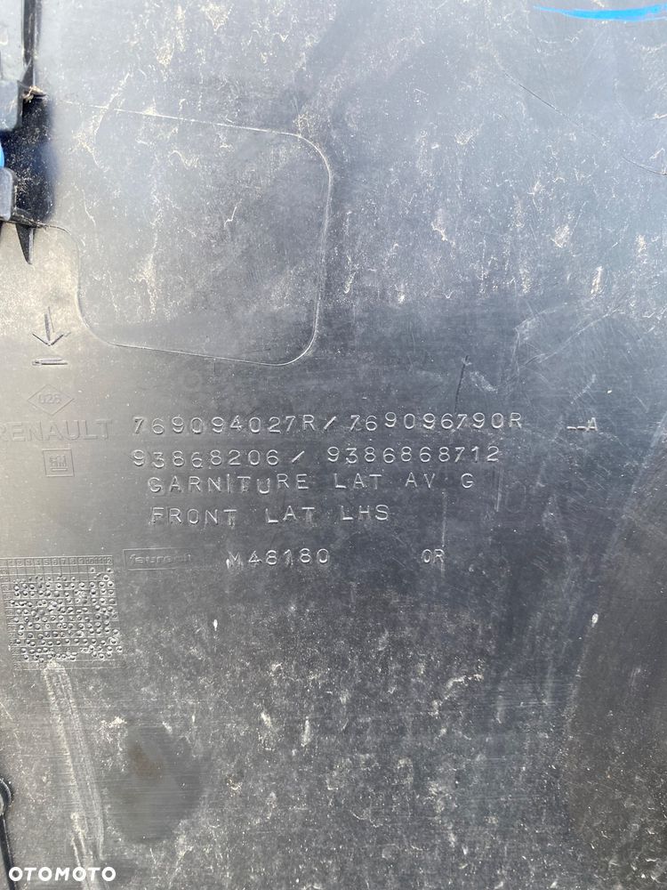 RENAULT TRAFIC  III 3 BOCZEK WNĘTRZA NA BOK BOKU BAGAŻNIKA LEWY TYLNY TYŁ TAPICERKA 769094027R  769096790R lift IV 4 WYCISZENIE WYGŁUSZENIE NA BŁOTNIK  OSŁONA ZABUDOWA OBICIE PAKI LEWE OPEL VIVARO B FIAT TALENTS BOCZEK DRZWI SUWANYCH PRZESUWNYCH LEWYCH Wwa - 7
