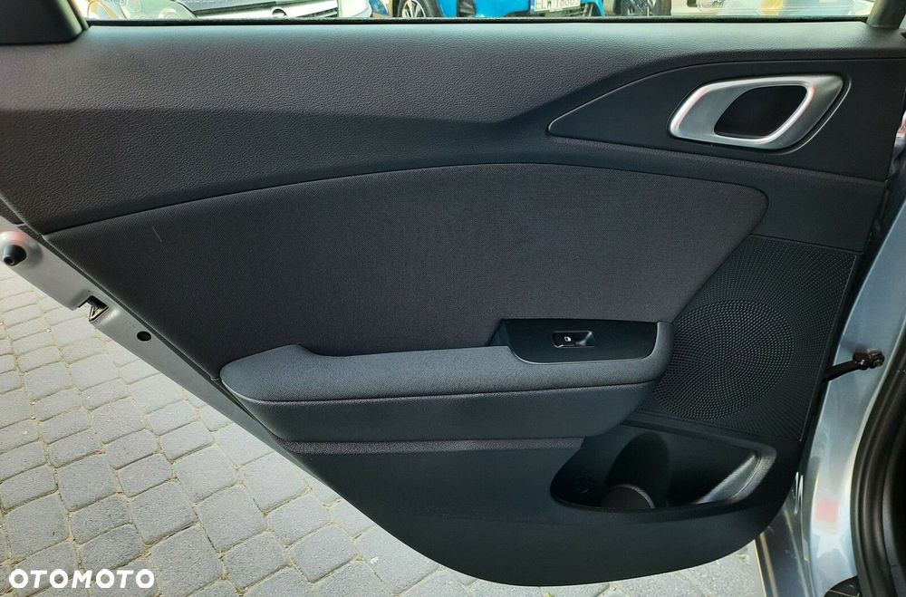 Kia Ceed 1.5 T-GDI M DCT - 28