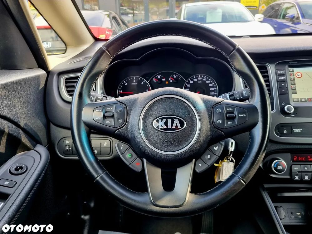 Kia Carens 1.7 CRDi L 7os - 17