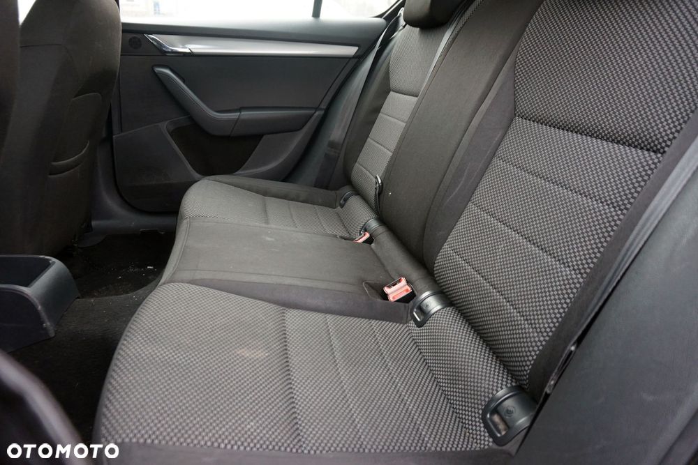 KANAPA TYLNA OCTAVIA III 5E3 LB LIFTBACK  SKODA 2012-2016 - 4