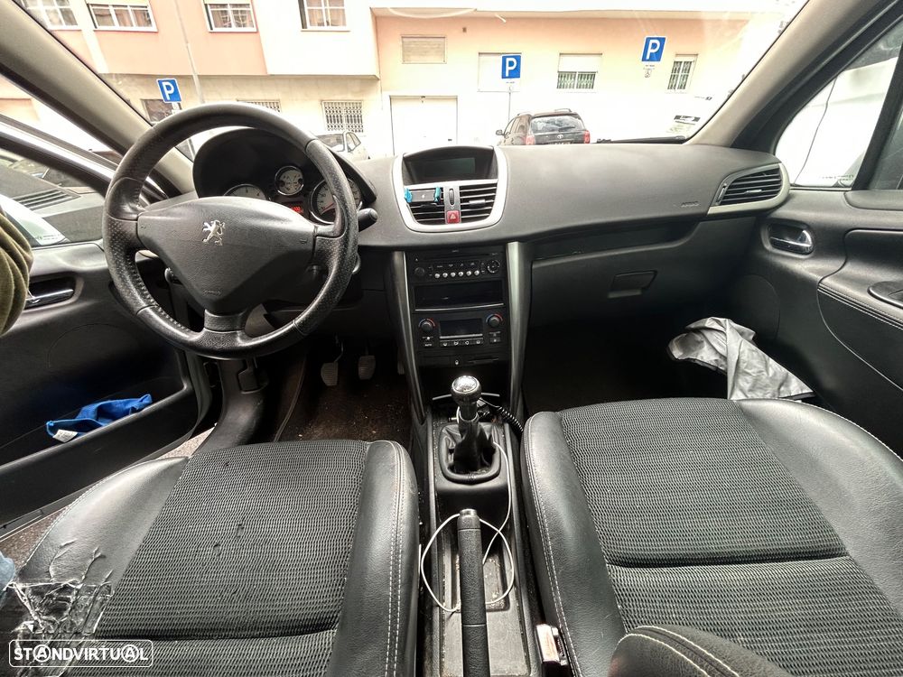 Peugeot 207 SW 1.6 HDi Outdoor FAP - 7