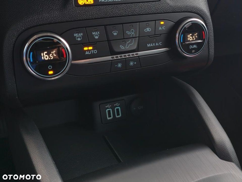 Ford Focus - 29