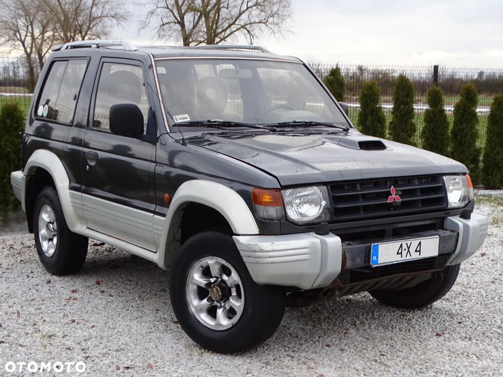 Mitsubishi Pajero - 9