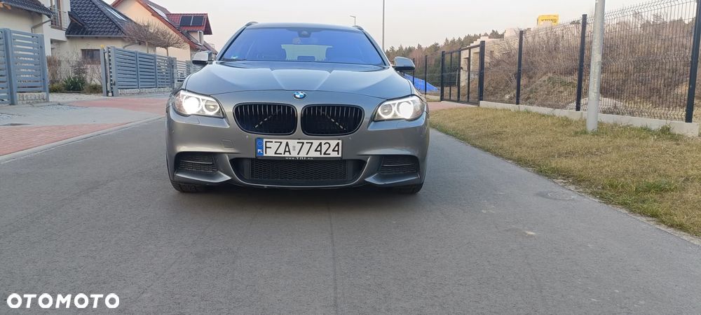 BMW Seria 5 520d xDrive - 9