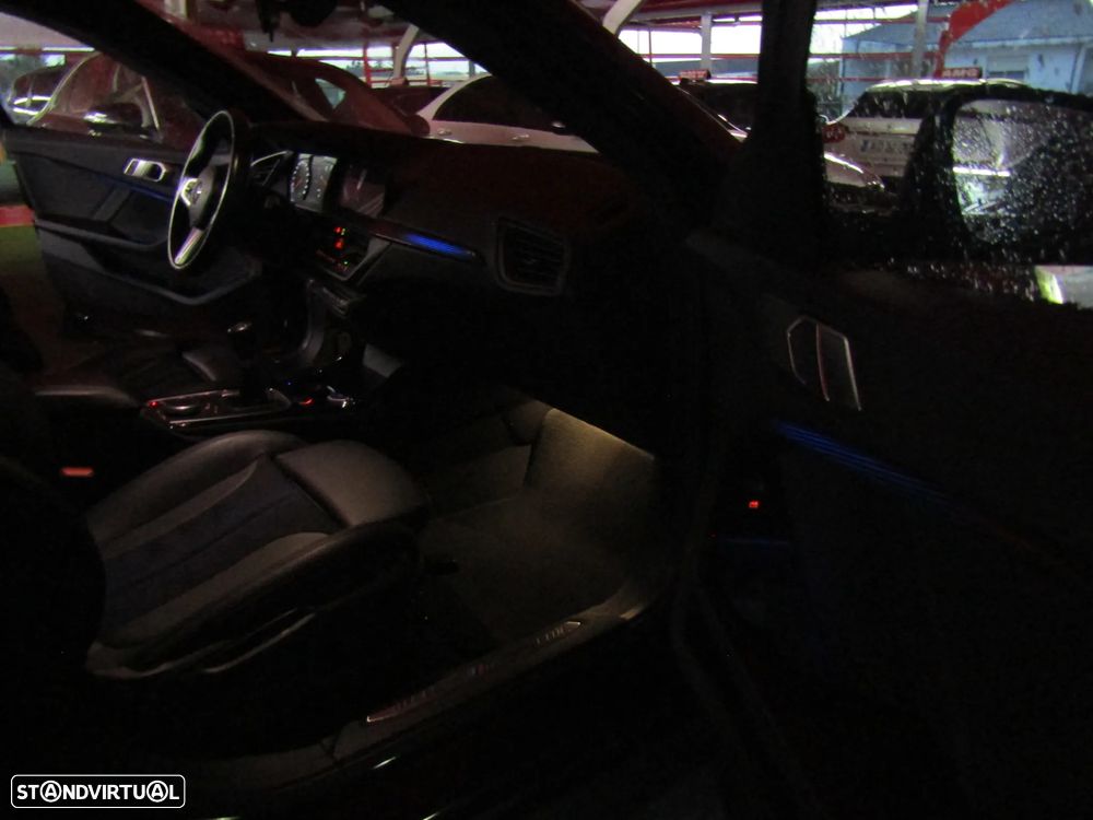 BMW 116 d Pack Desportivo M - 16