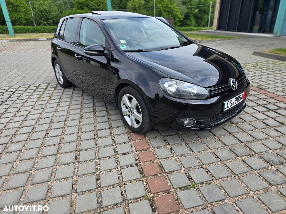 VOLKSWAGEN Golf 2012