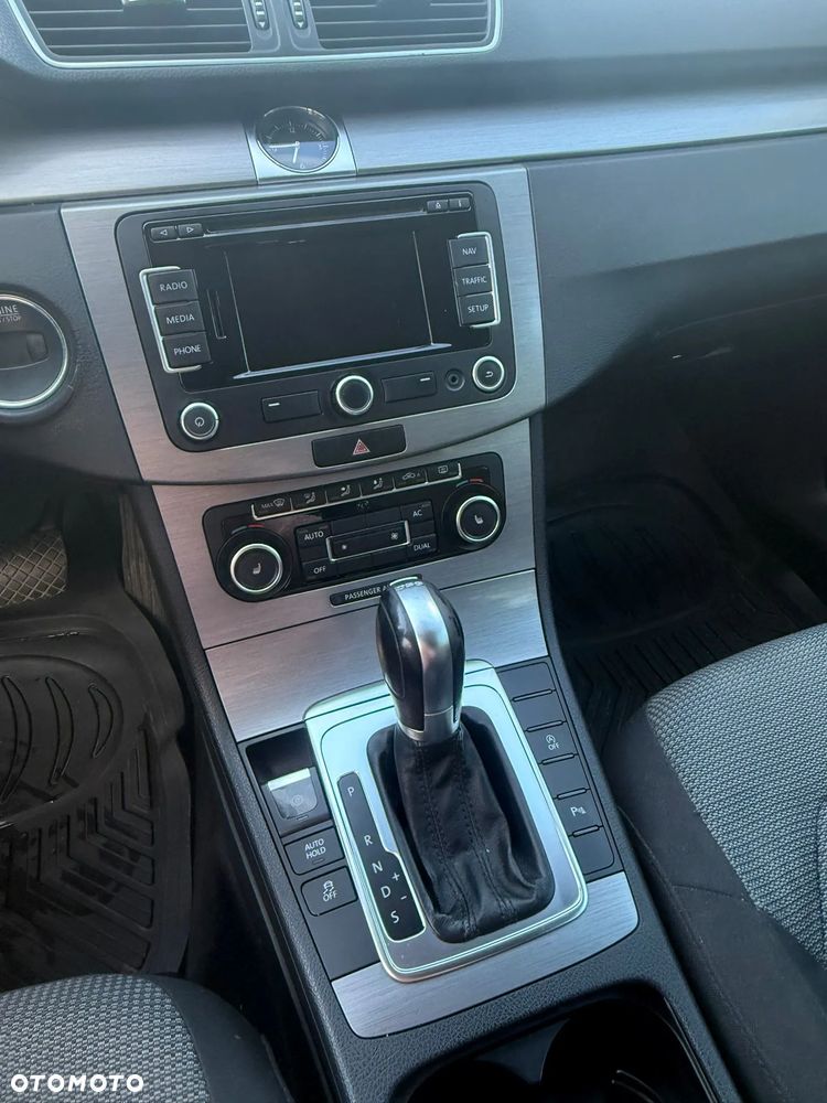 Volkswagen Passat 2.0 TDI DPF Highline DSG - 15