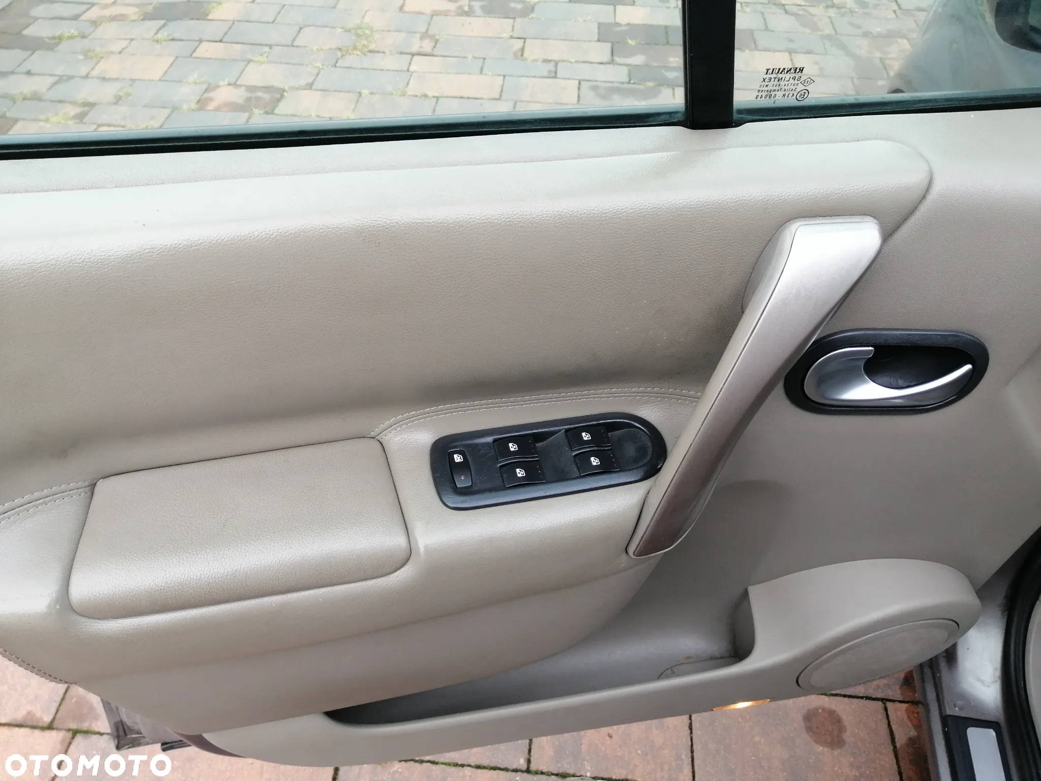 Renault Scenic ver-2-0-confort-expression - 8