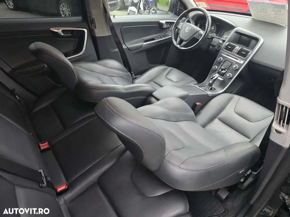 Volvo XC 60 D3 Geartronic Summum - 9
