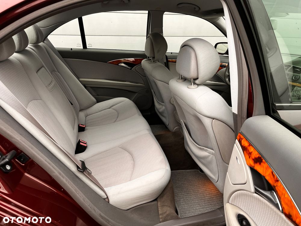 Mercedes-Benz Klasa E - 31