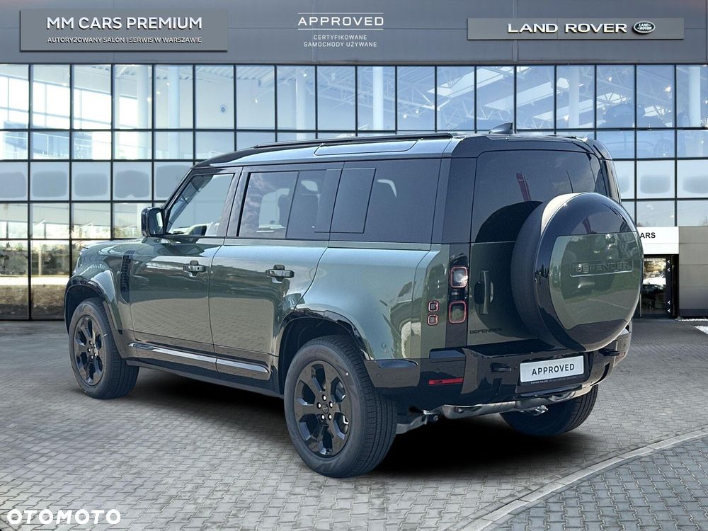 Land Rover Defender - 3